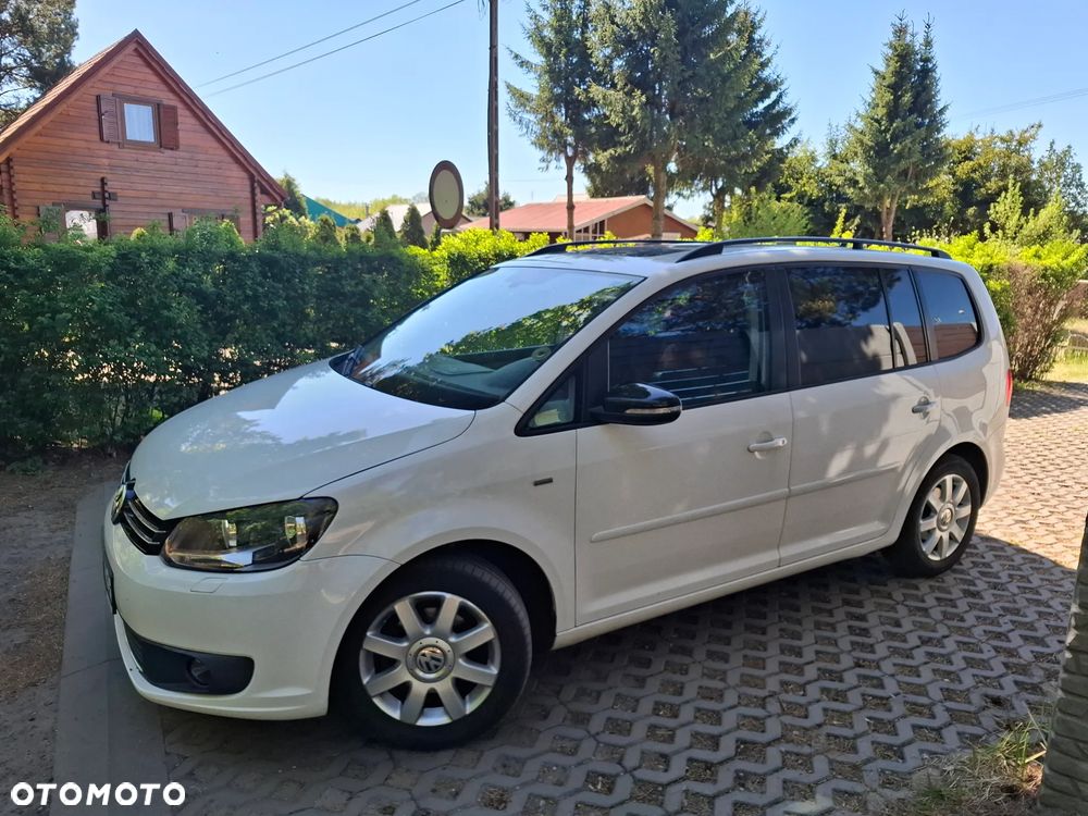 Volkswagen Touran 1.6 TDI DPF BlueMotion Technology MATCH - 2