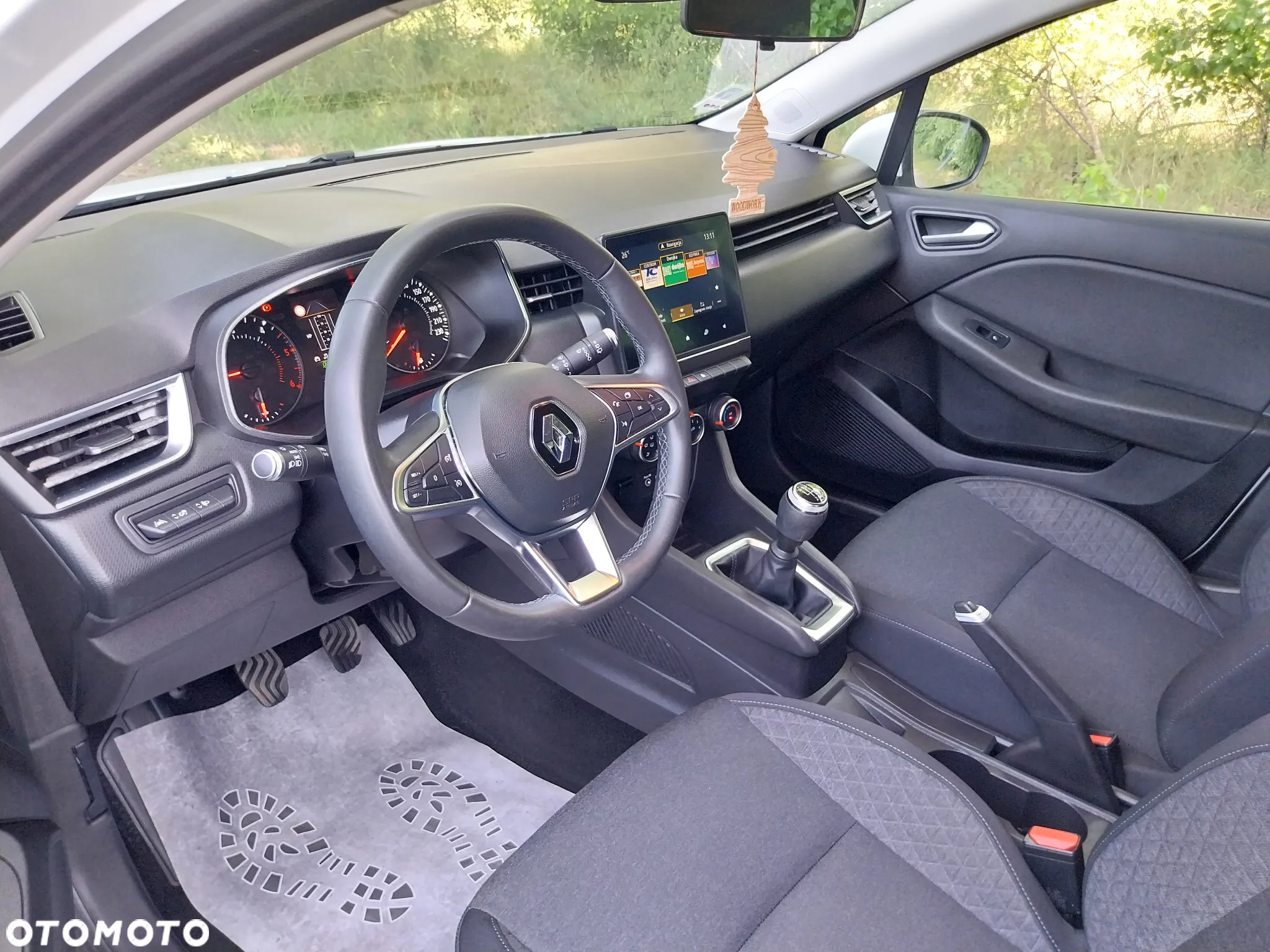 Renault Clio - 10
