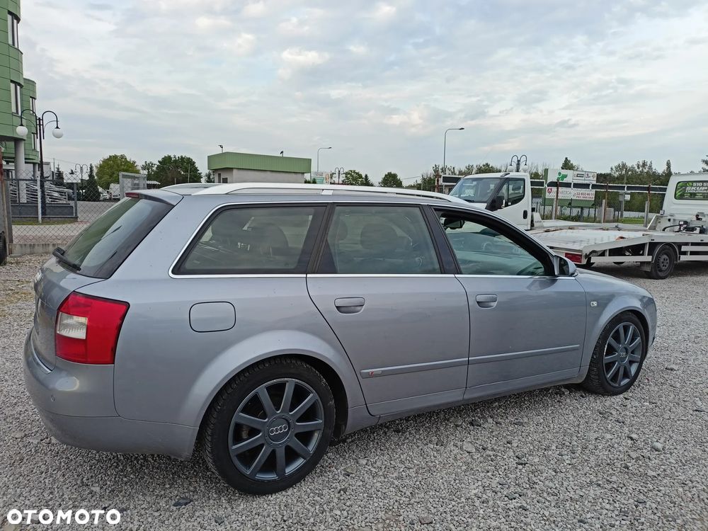 Audi A4 Avant 2004 photo 4