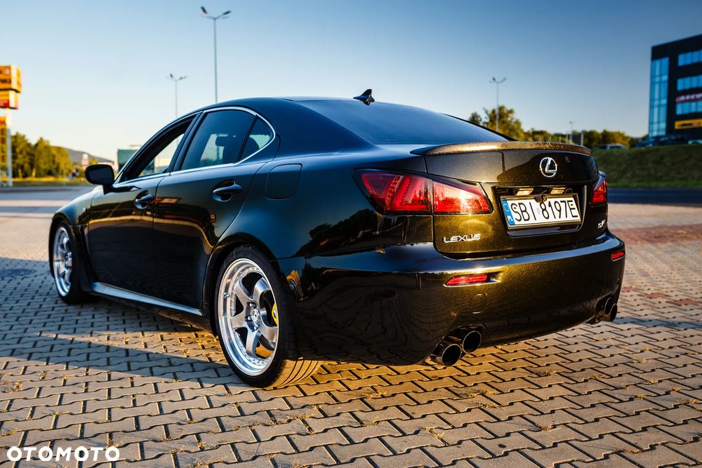 Lexus IS F Sport - 2