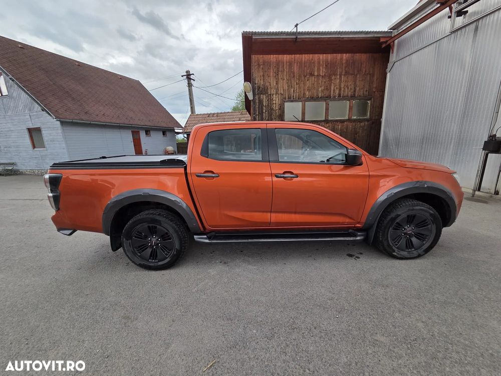 Isuzu D-Max 1.9 DSL 4x4 Double Cab AT Premium - 2