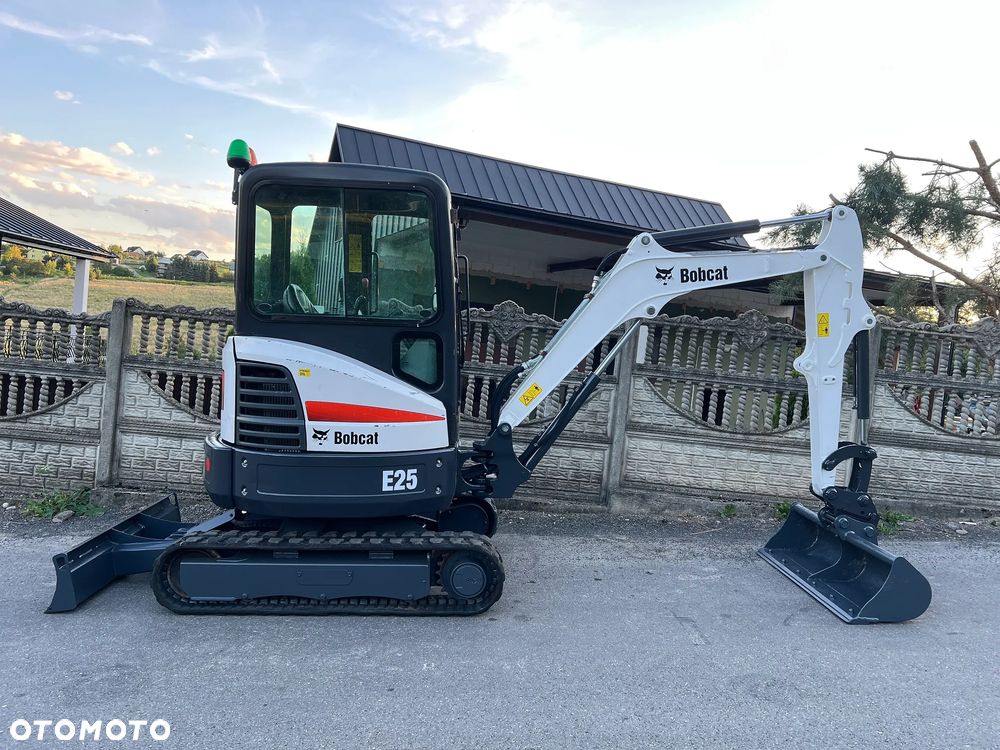 Bobcat E25 * Mini Koparka * BOBCAT * Zerowy Obrys * 3 Tony * Stan IDEALNY * - 6