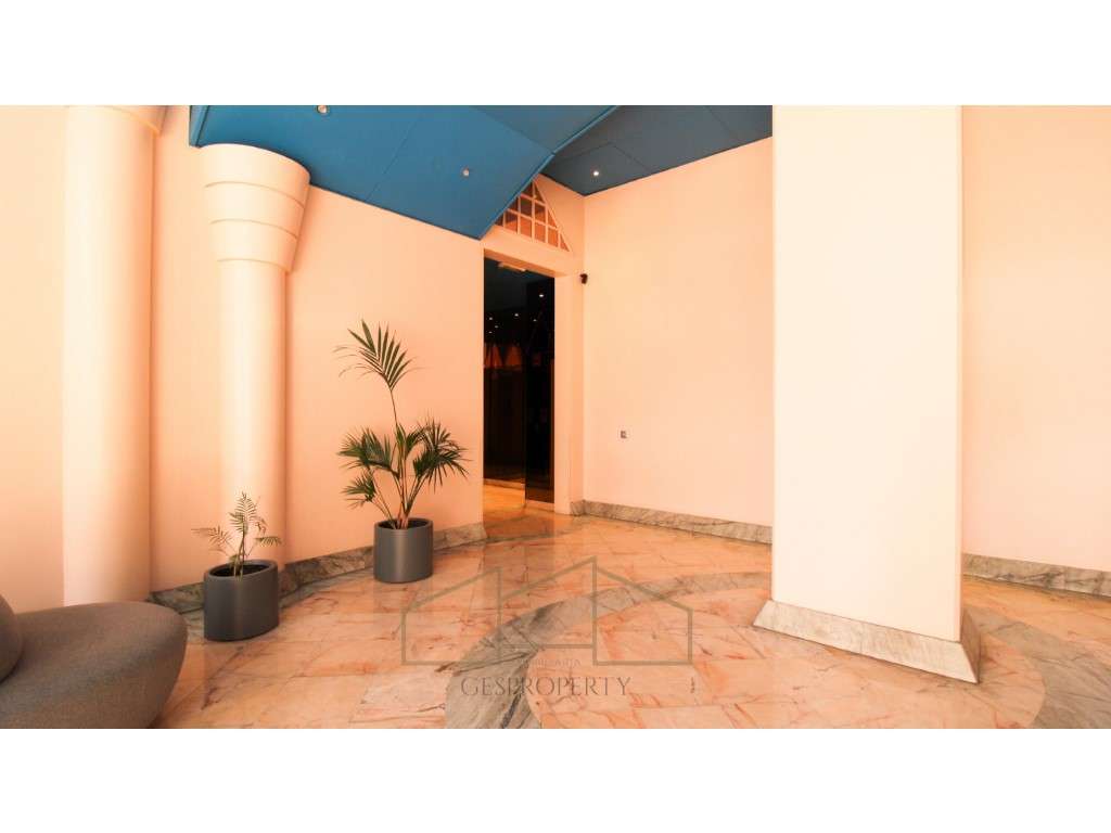 Apartamento T4 nas Torres das Amoreiras - Grande imagem: 3/36