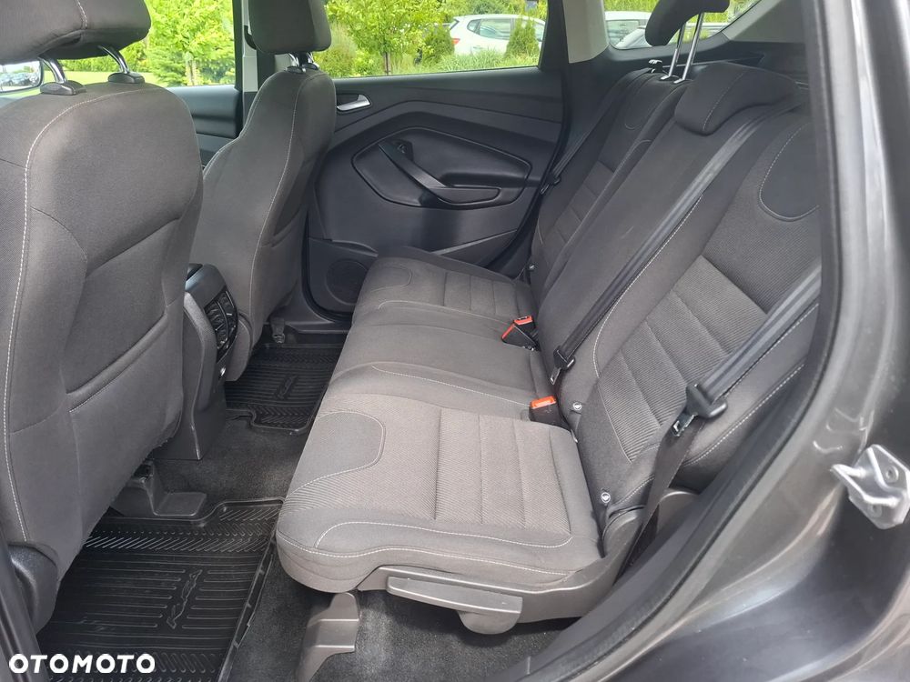 Ford Kuga 1.5 EcoBoost 2x4 Cool & Connect - 37