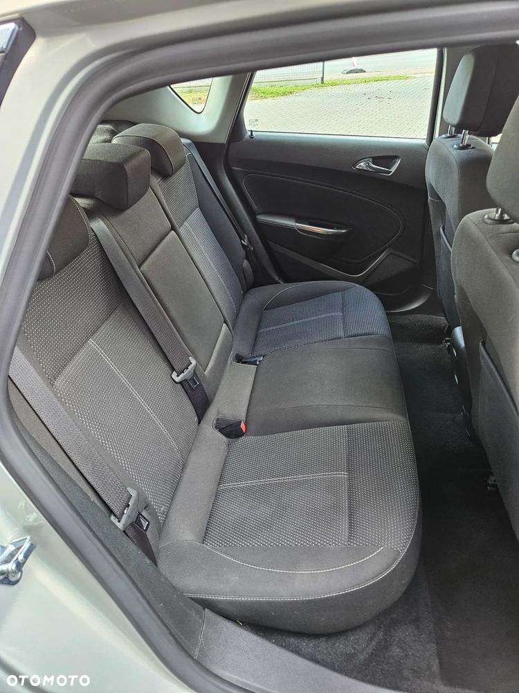 Opel Astra IV 1.7 CDTI Cosmo - 27