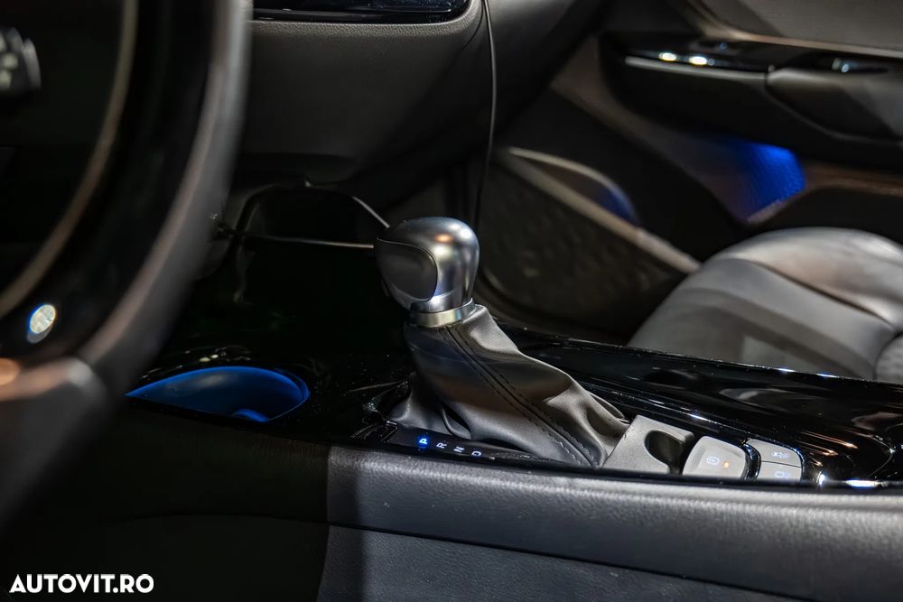 Toyota C-HR - 13