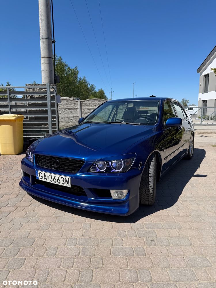 Lexus IS - 2