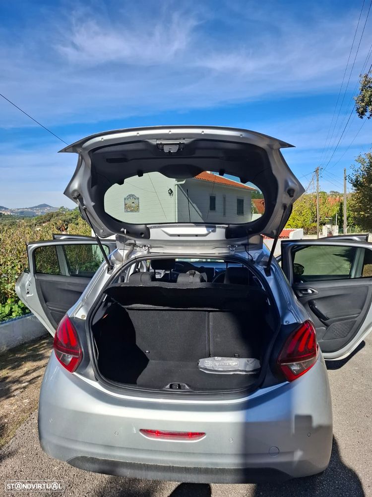 Peugeot 208 1.6 BlueHDi Style - 5