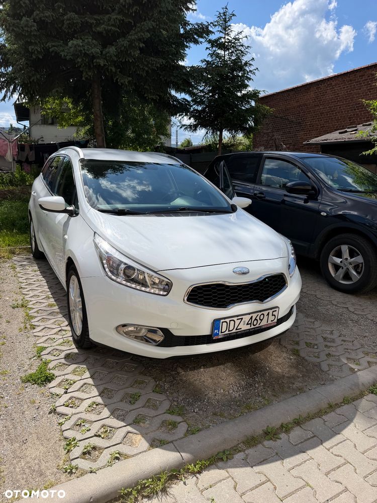 Kia Ceed 1.6 GDI Business Line - 1