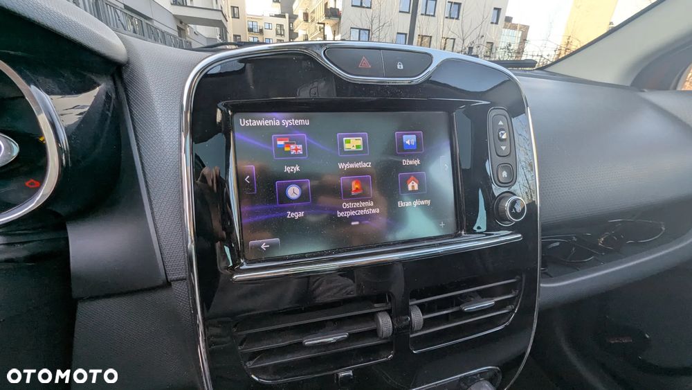 Renault Clio - 18