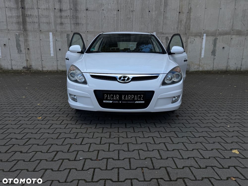 Hyundai i30 1.4 Classic + - 4