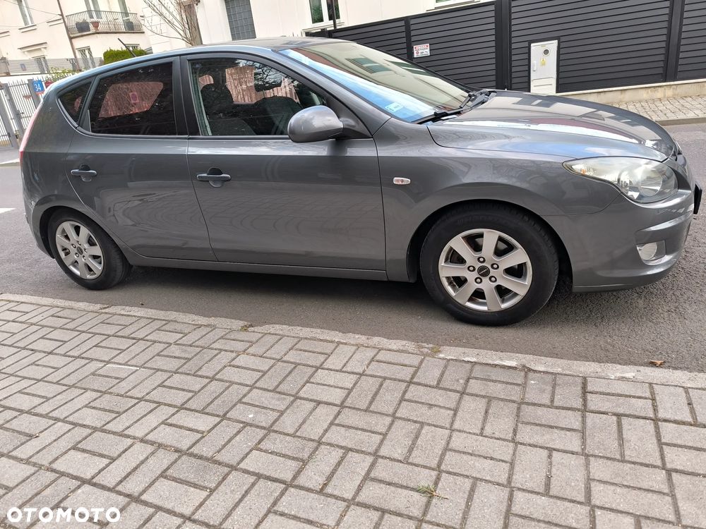 Hyundai i30 1.4 Blue Classic - 12