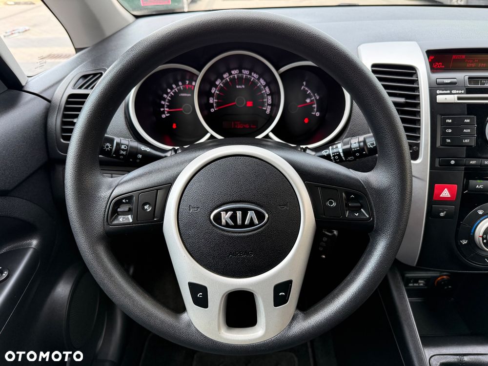 Kia Venga 1.6 CVVT ISG Vision - 23
