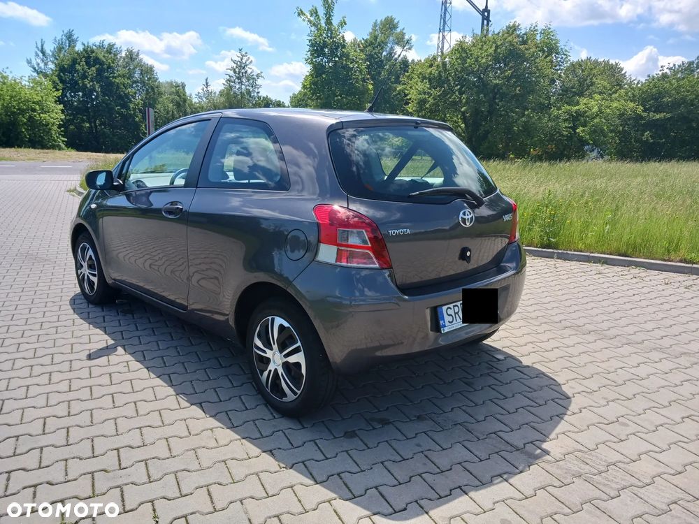 Toyota Yaris 1.0 Terra A/C - 3