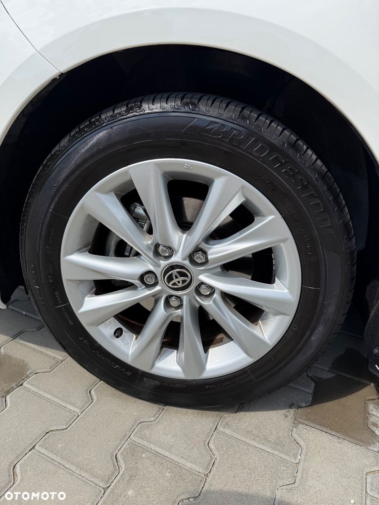 Toyota Corolla 1.8 Hybrid Comfort - 13