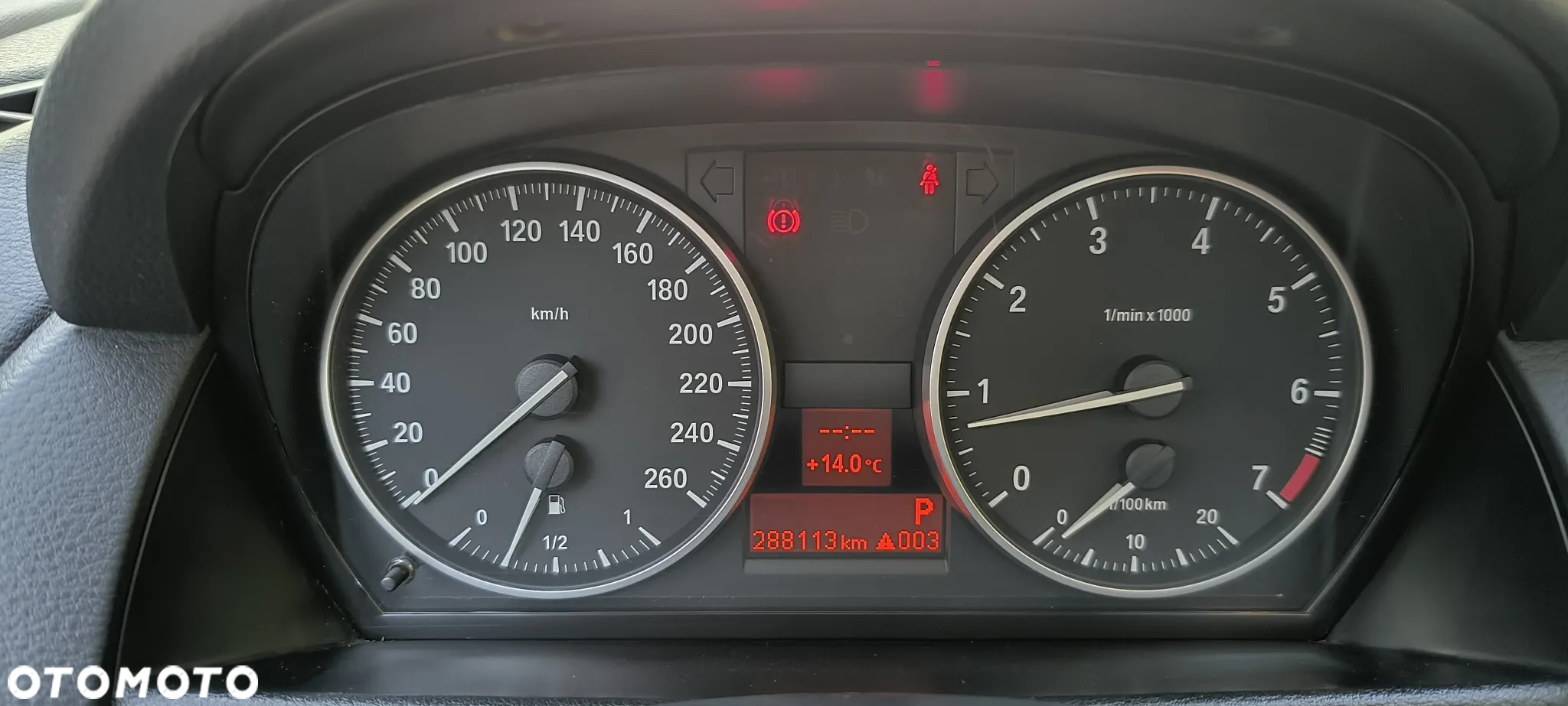 BMW X1 sDrive18i - 13