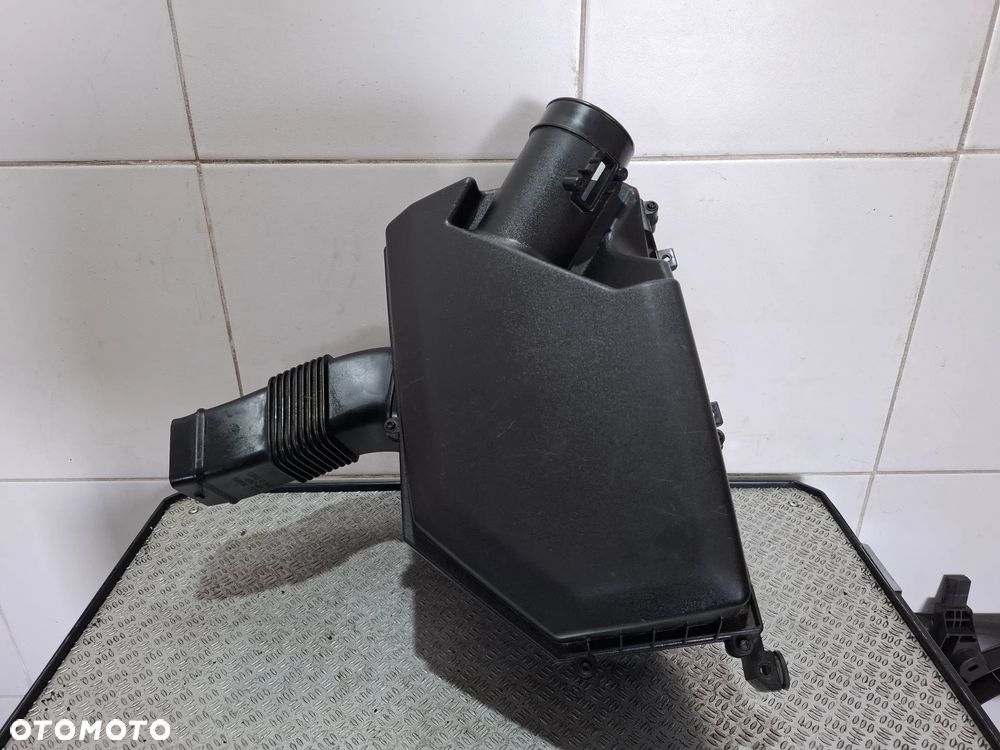 Obudowa filtra powietrza Volvo S60 II 2,0T 2011 rok nr 31273658 - 2