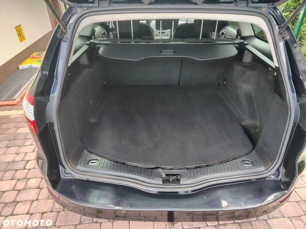 Ford Mondeo - 26