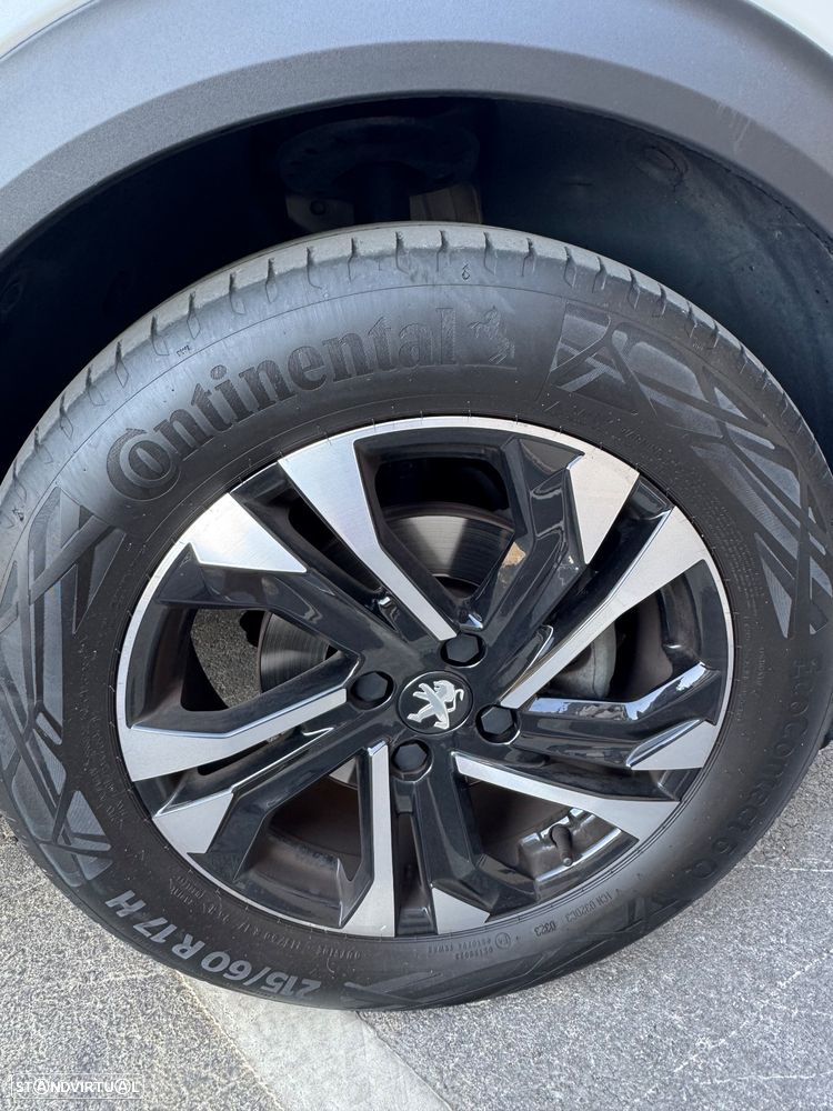 Peugeot 2008 1.2 PureTech Allure Pack - 20
