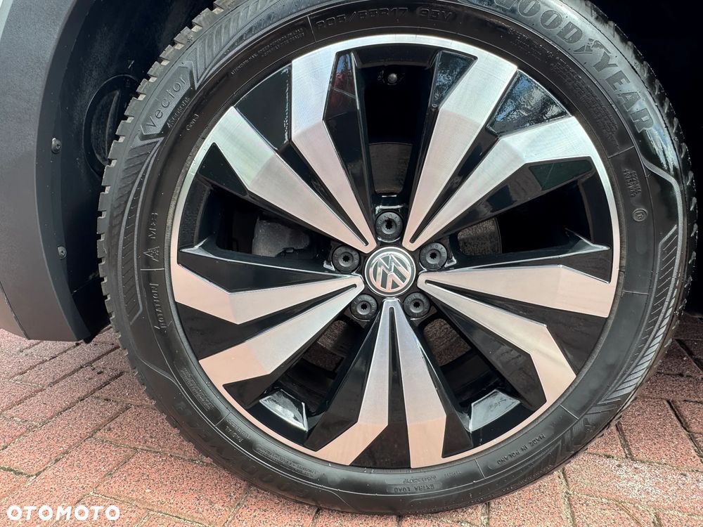 Volkswagen T-Cross - 15