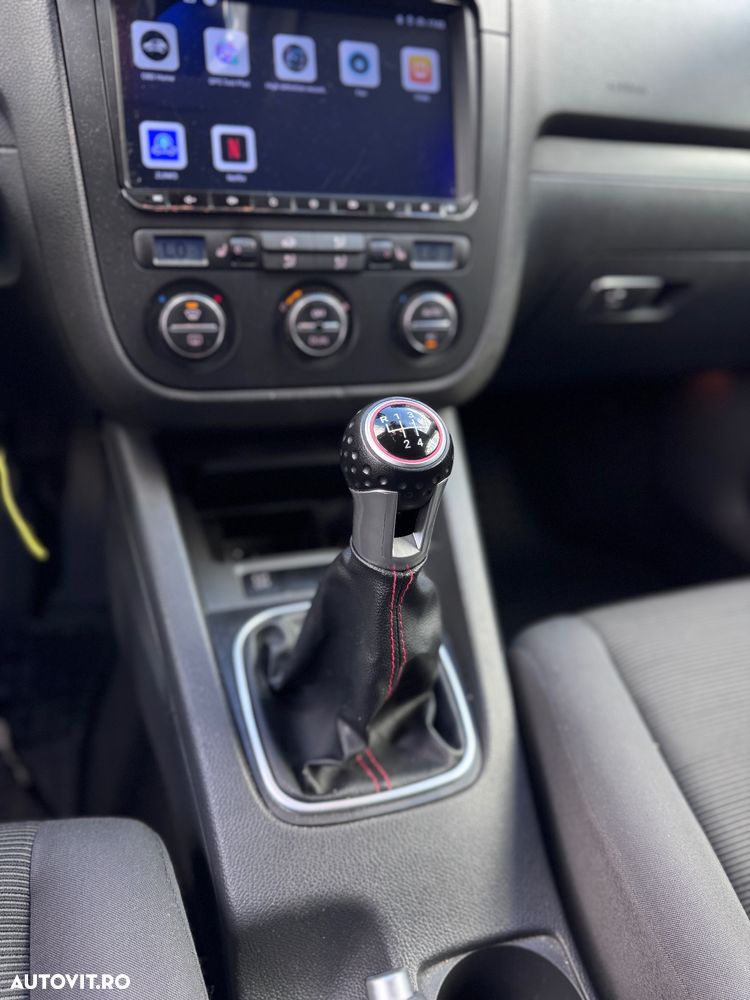 Volkswagen Golf - 14