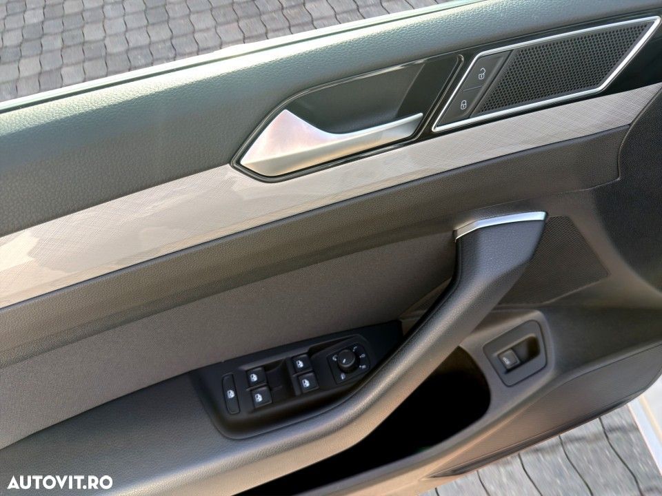 Volkswagen Passat - 19