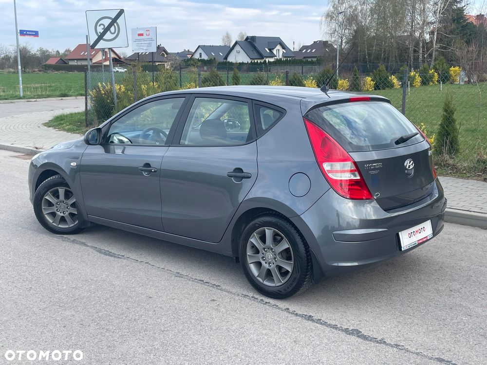 Hyundai i30 1.4 Classic + - 20