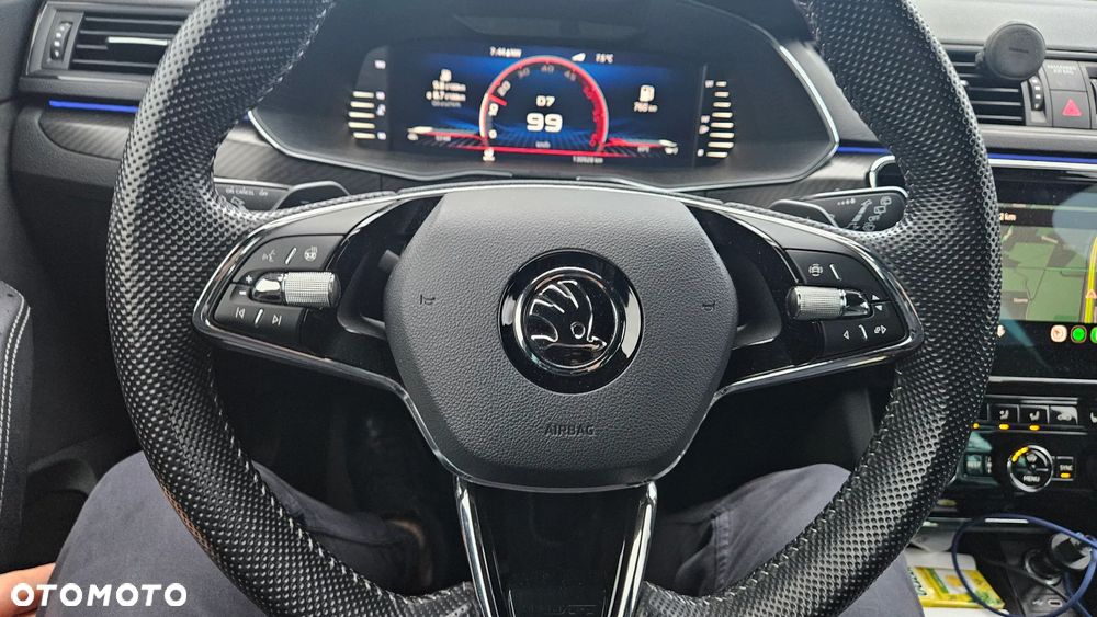 Skoda Superb 2.0 TDI SCR Sportline DSG - 8