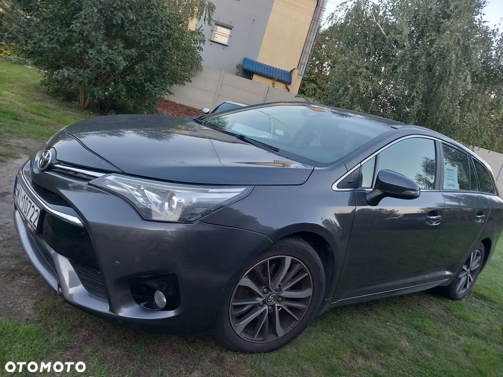 Toyota Avensis 2.0 D-4D Prestige - 1