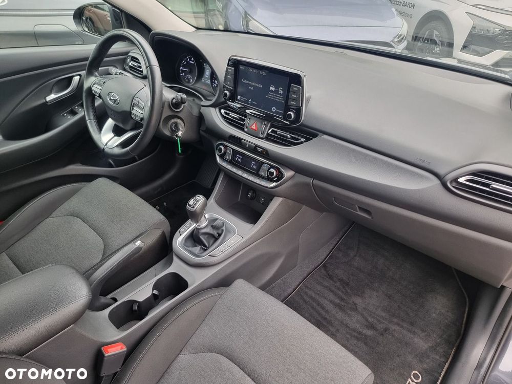 Hyundai i30 1.5 T-GDI 48V Smart - 17