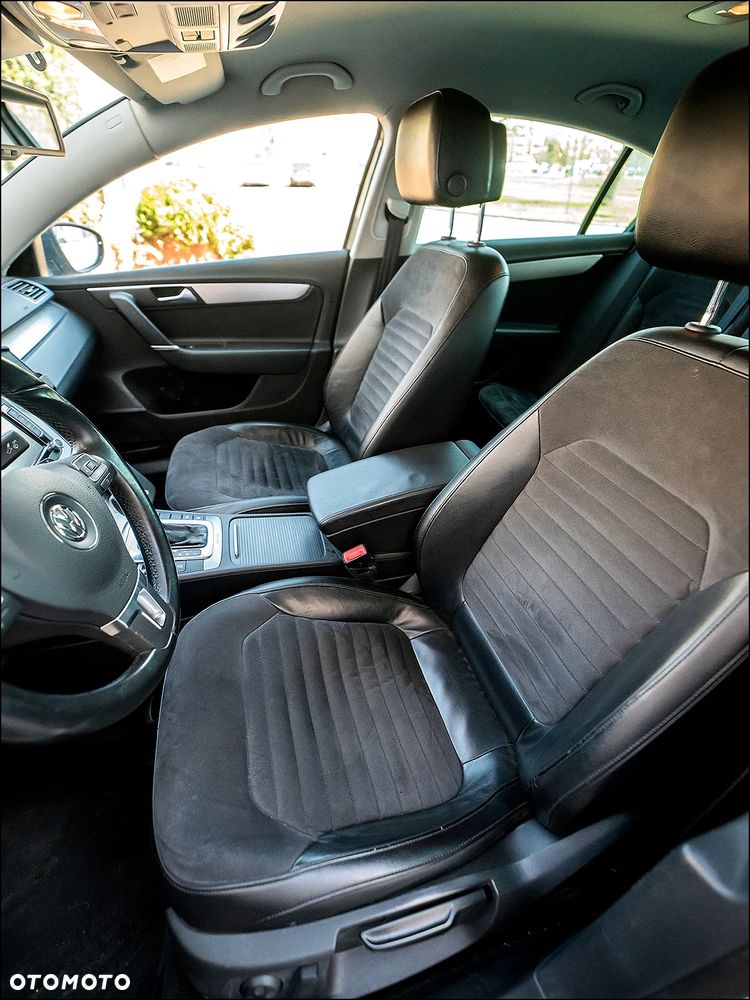 Volkswagen Passat - 31