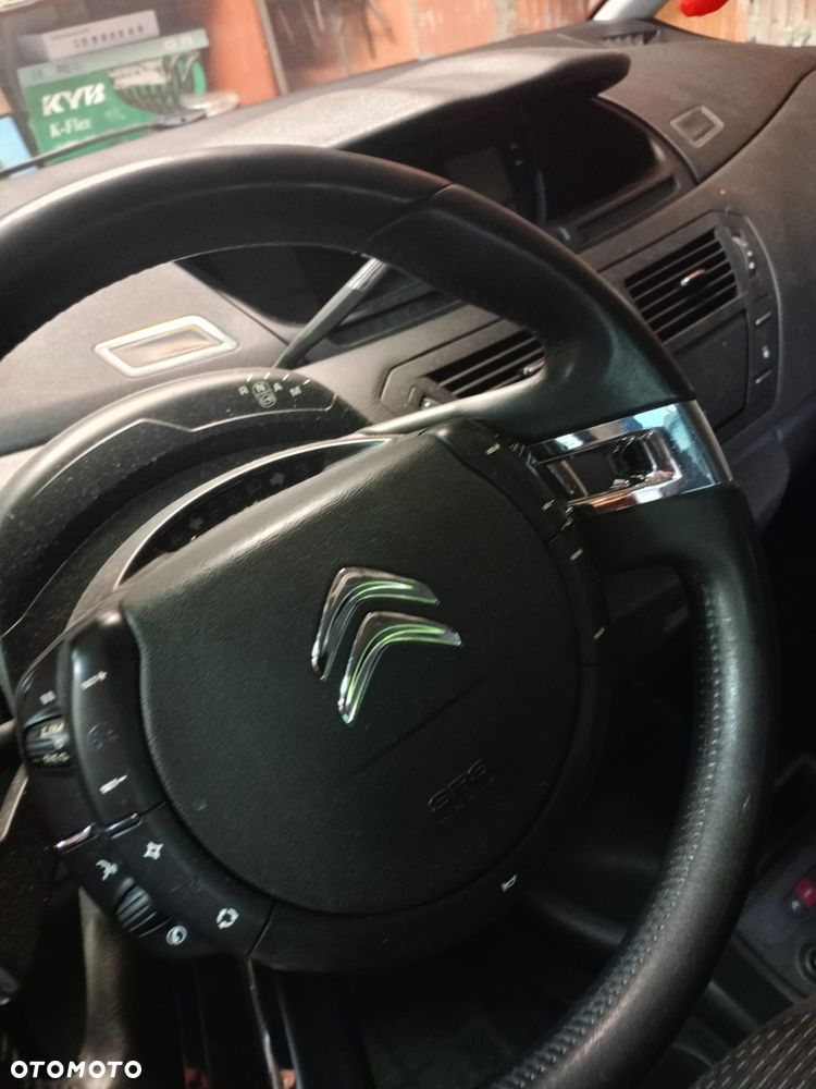 Citroën C4 Picasso - 11