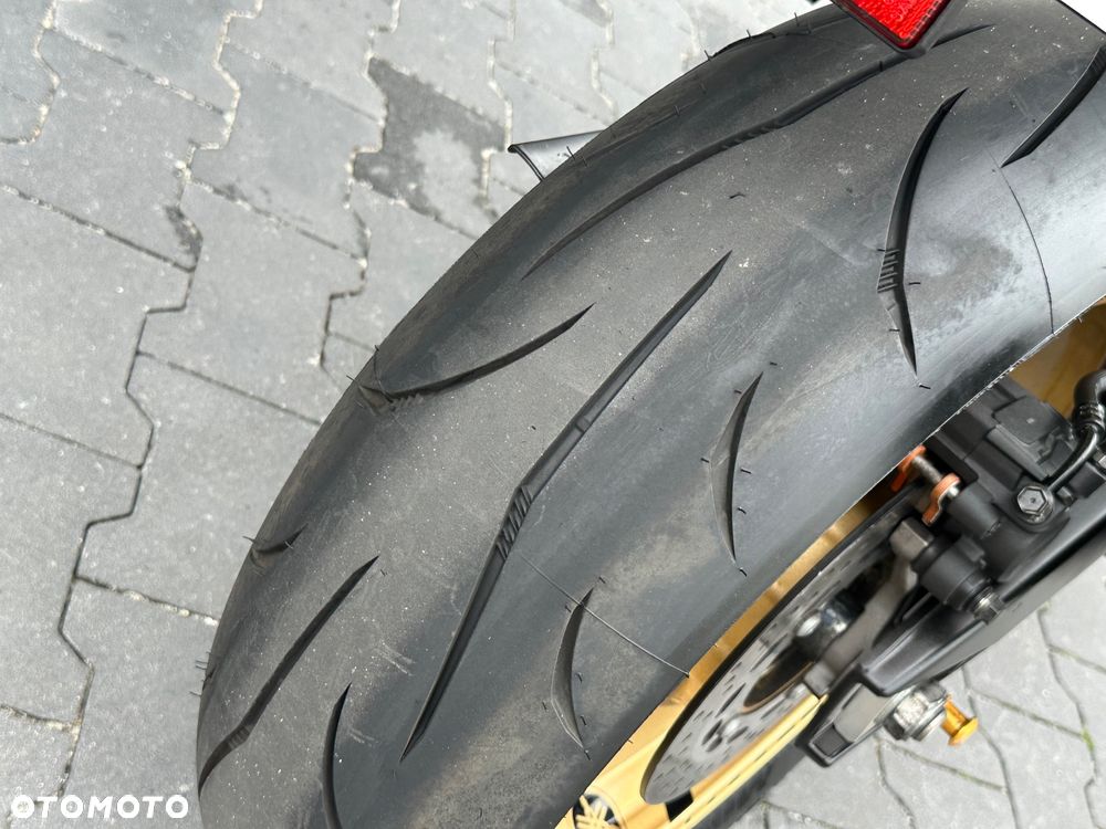 Yamaha FZ8 - 12