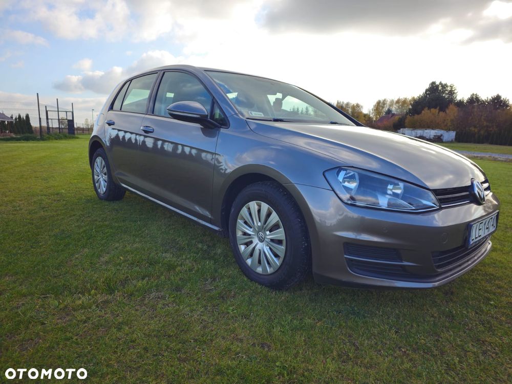 Volkswagen Golf - 10