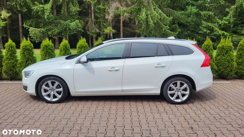 Volvo V60 D4 Drive-E Momentum - 5