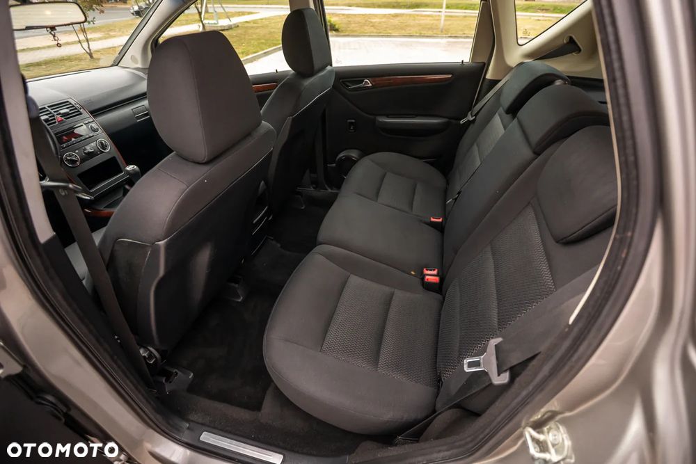 Mercedes-Benz Klasa A 150 Elegance Polar Star - 18
