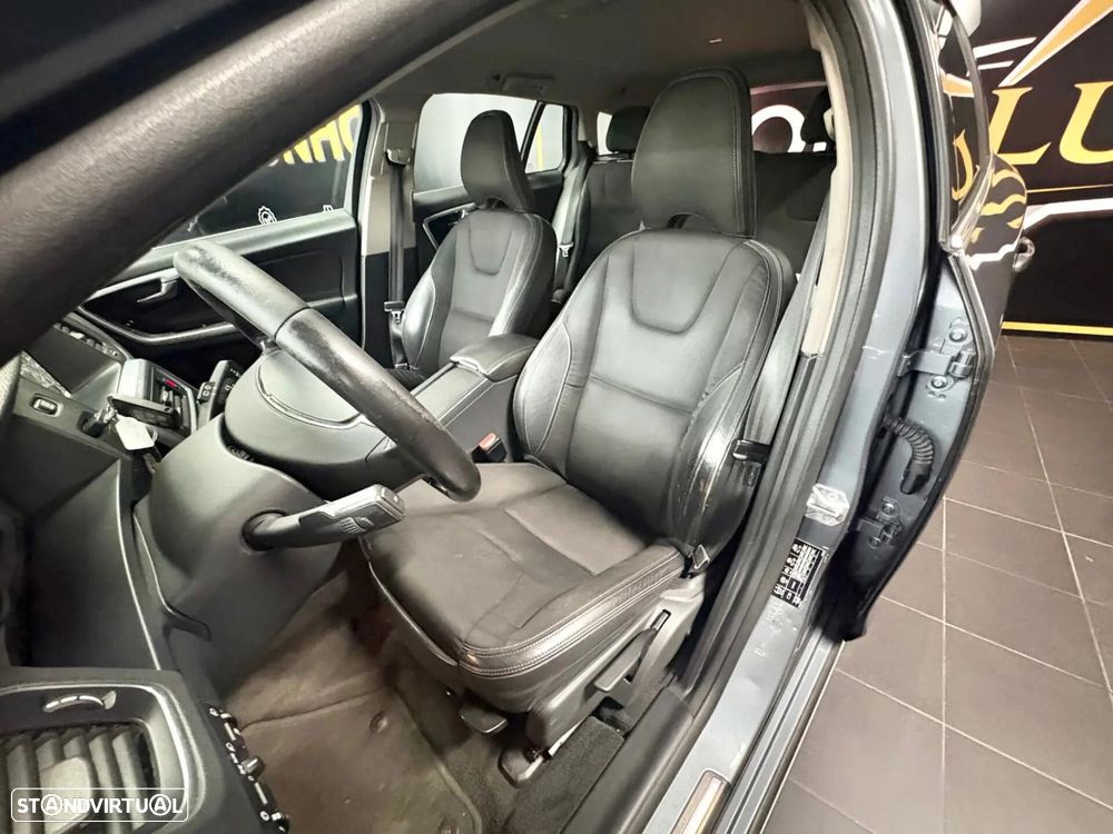 Volvo V60 2.0 D2 Summum Geartronic - 7
