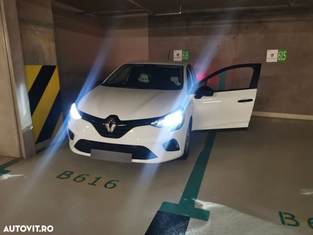 Renault Clio - 8