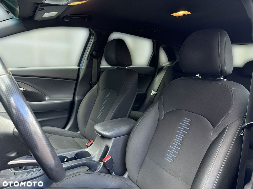 Hyundai i30 1.4 GO - 27