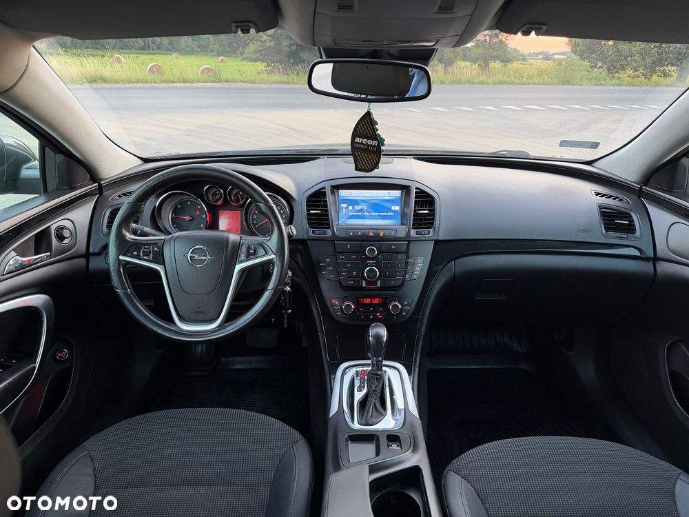 Opel Insignia 2.0 CDTI - 10