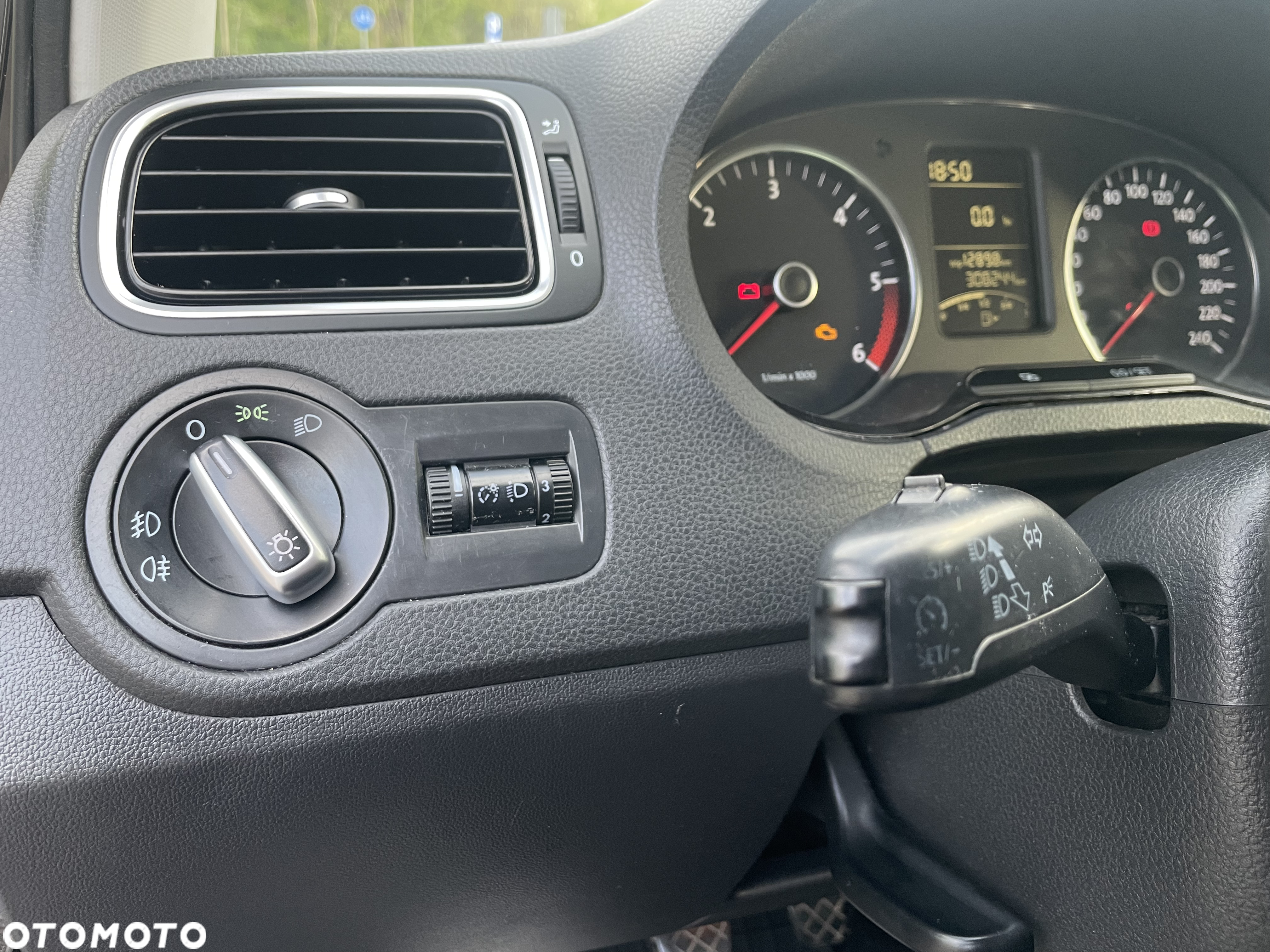 Volkswagen Polo - 11