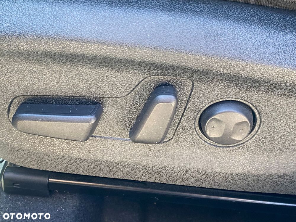 Kia Niro 1.6 GDI Hybrid L - 29