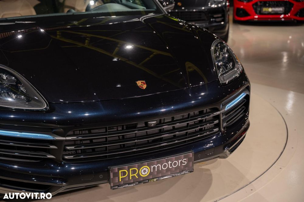 Porsche Cayenne - 17