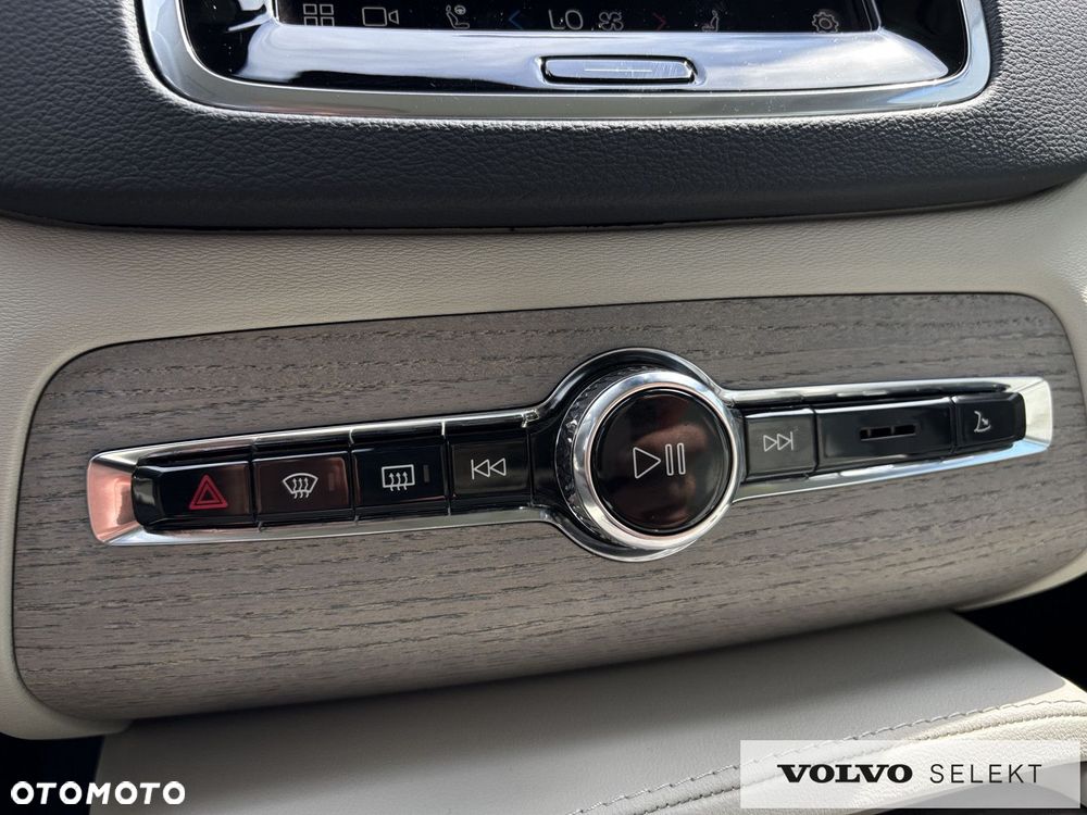 Volvo XC 90 - 20