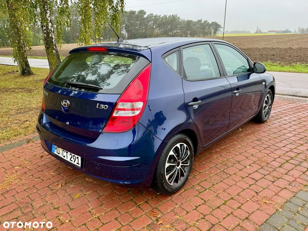 Hyundai I30 2010 photo 2