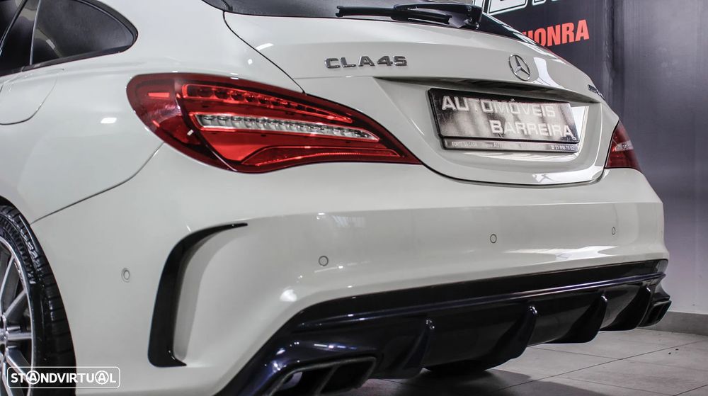Mercedes-Benz CLA 45 AMG Shooting Brake 4-Matic - 36