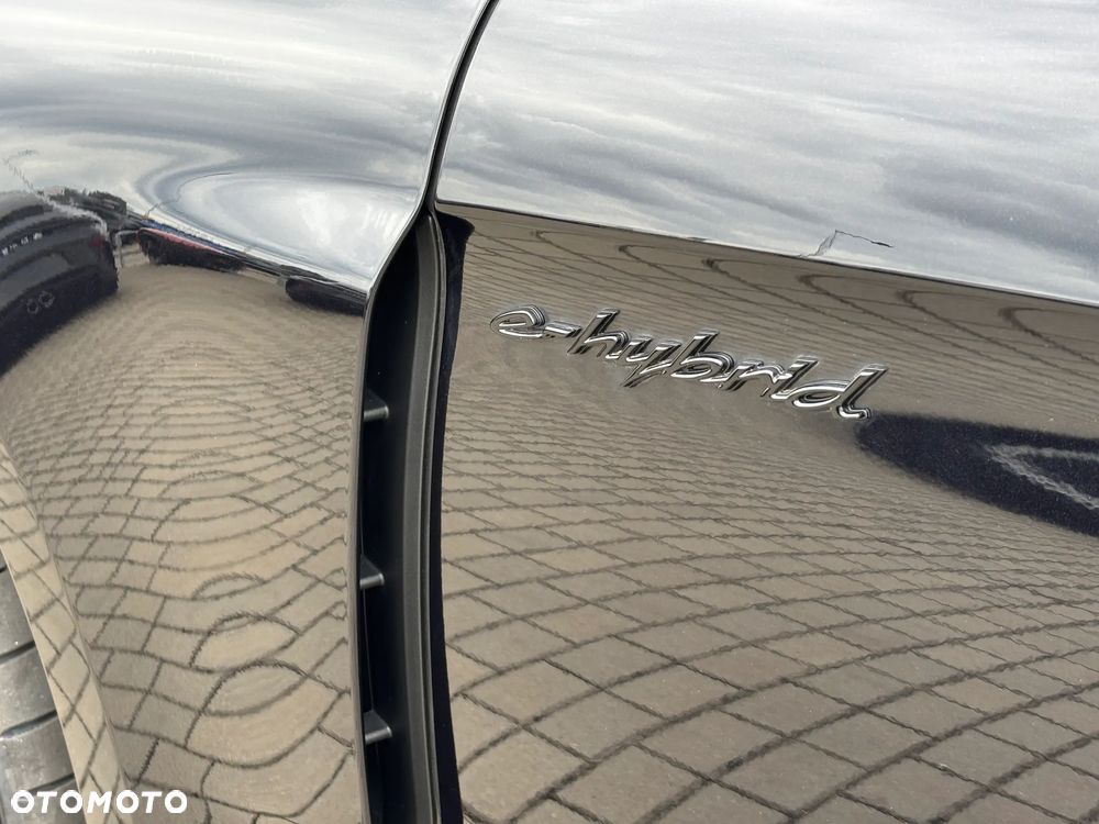 Porsche Panamera Turbo E-Hybrid PHEV - 15