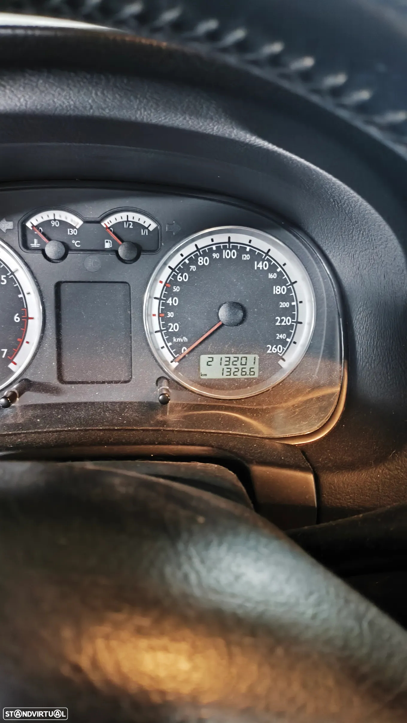 VW Golf 1.4i 25 Anos - 6