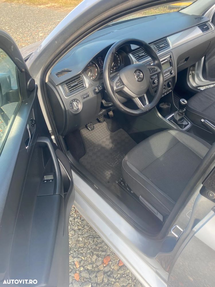 Skoda RAPID 1.2 TSI Ambition - 11