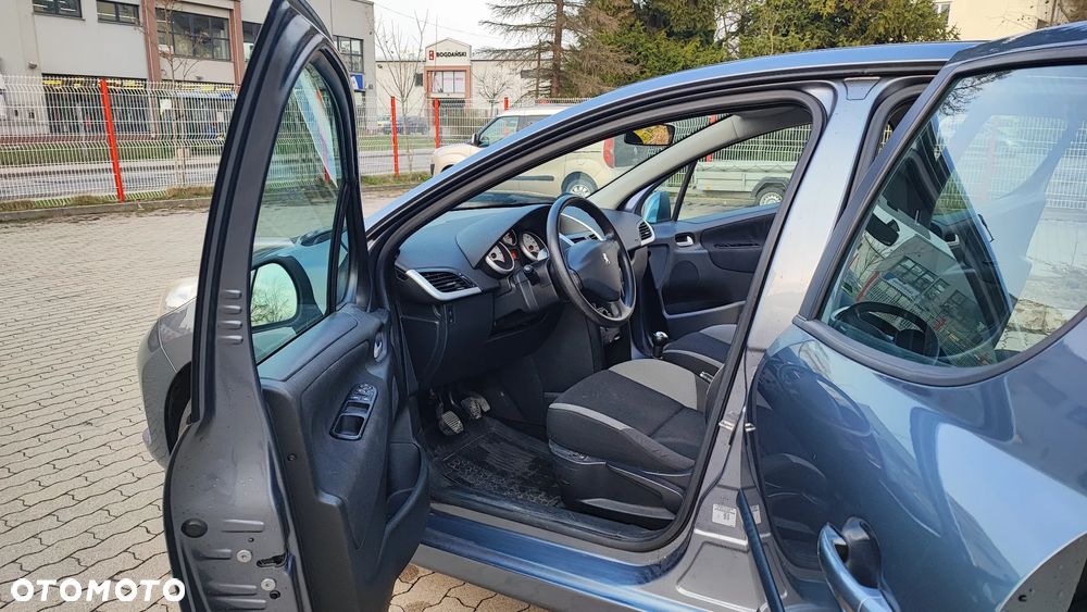 Peugeot 207 1.4 - 11
